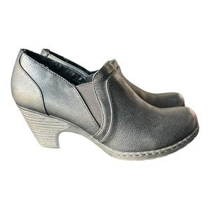 Croft & Barrow Ortholite Size 9 Clog 2” heels Black women shoes